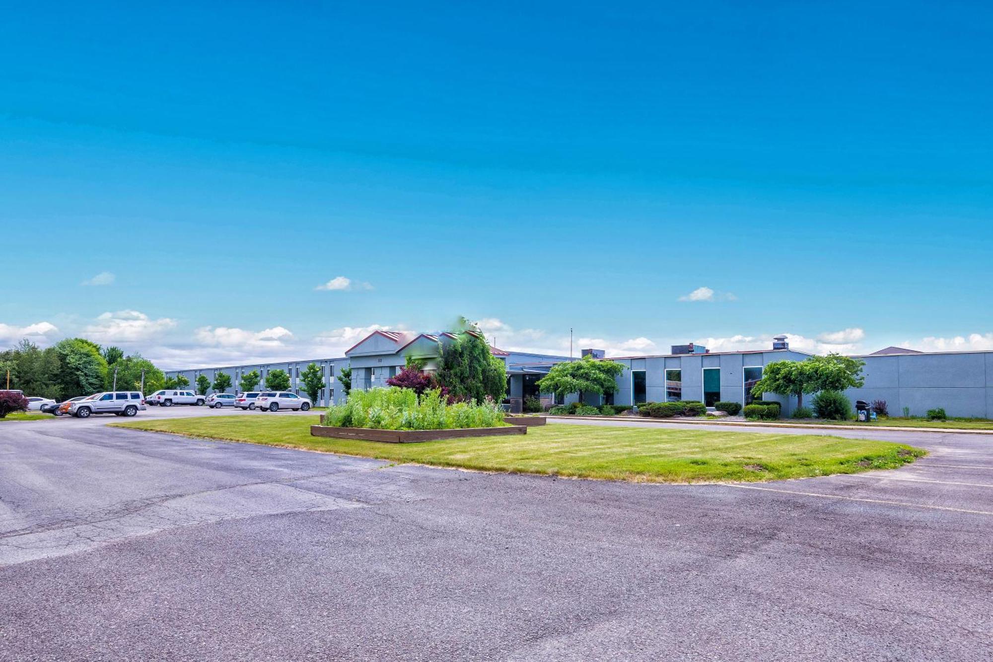 Hotel Oriskany Exterior photo