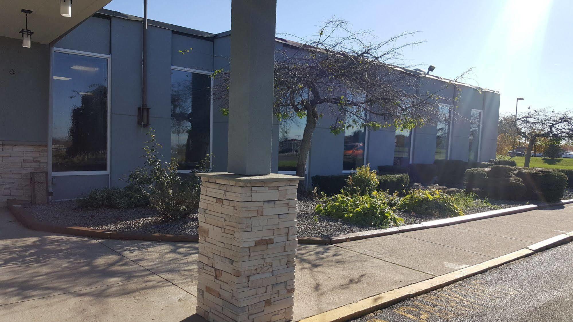 Hotel Oriskany Exterior photo