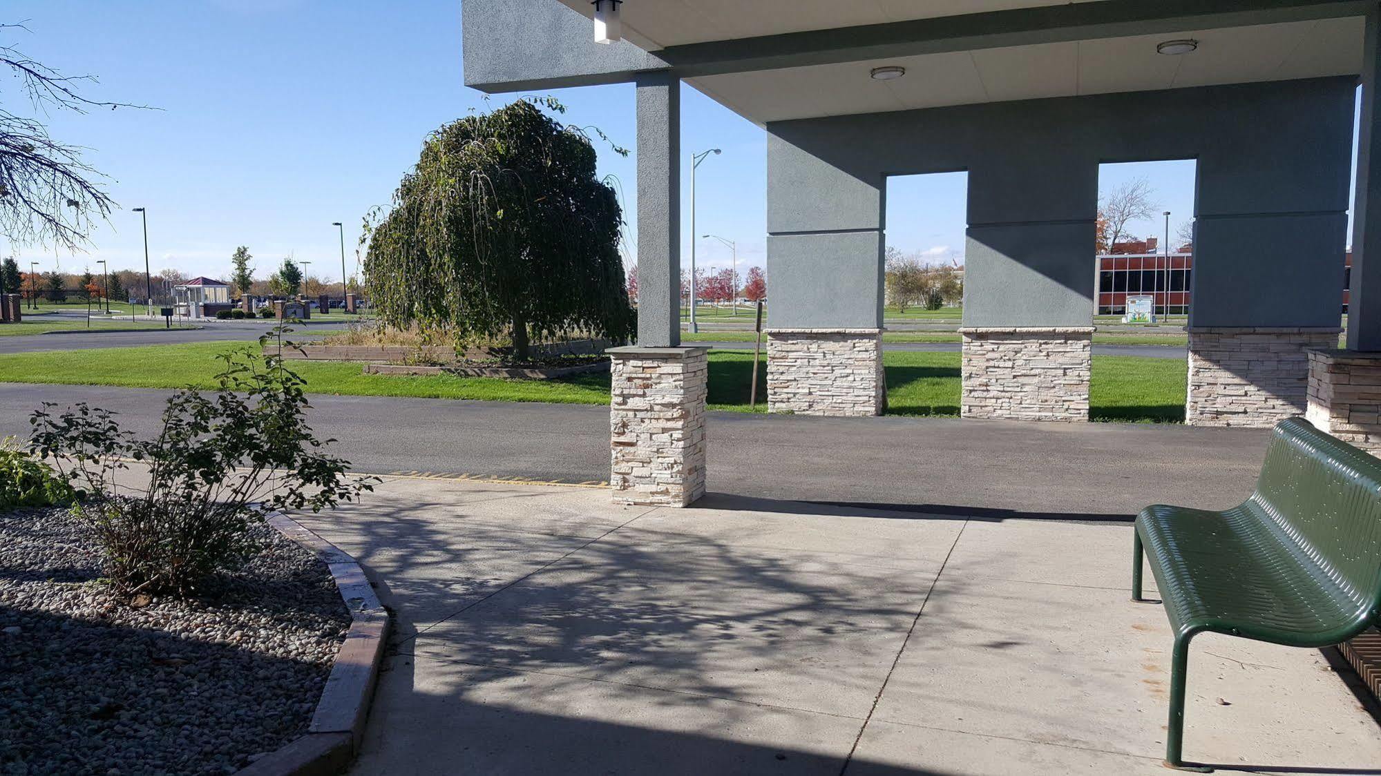 Hotel Oriskany Exterior photo